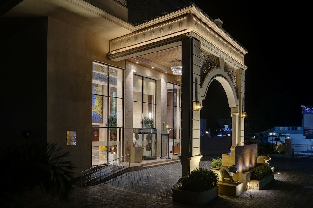 Фото Lemon Tree Premier Dwarka