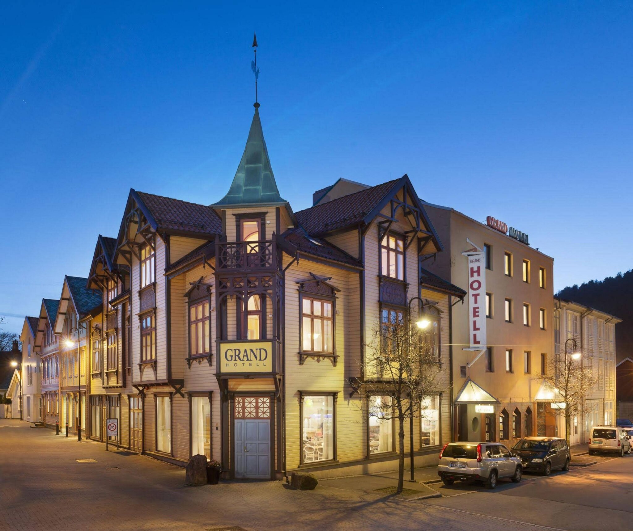 Фото отеля 1