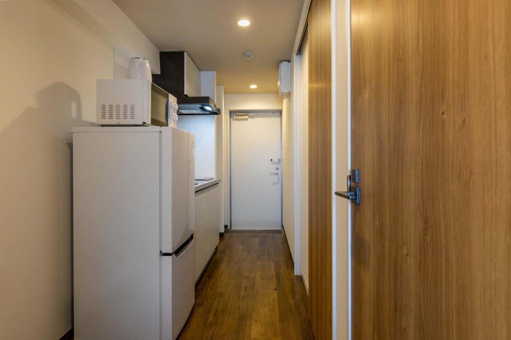 Фото Mr. Kinjo in front of Manza Beach