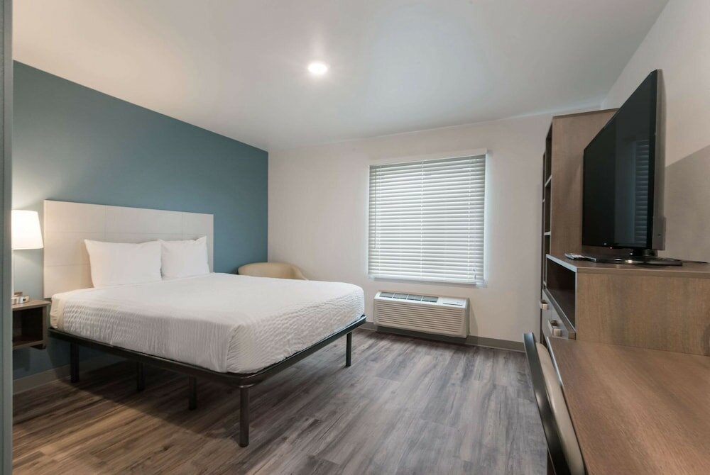 Фото Woodspring Suites Philadelphia Northeast