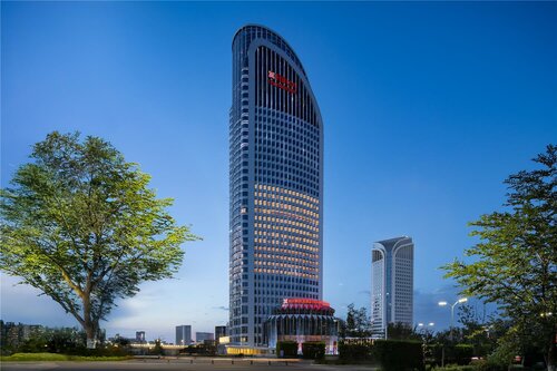 Гостиница Hilton Garden Inn Urumqi Railway Station в Урумчи