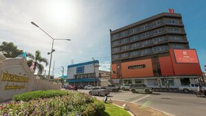 Гостиница B2 Surat Thani Boutique & Budget Hotel