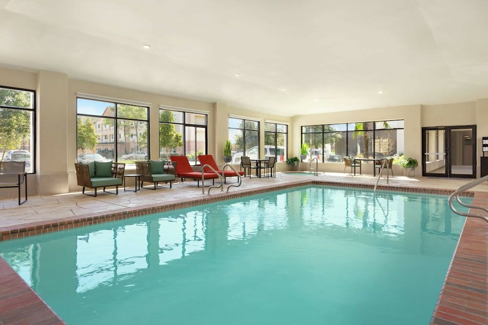 Фото Hampton Inn & Suites Houston-Cypress Station