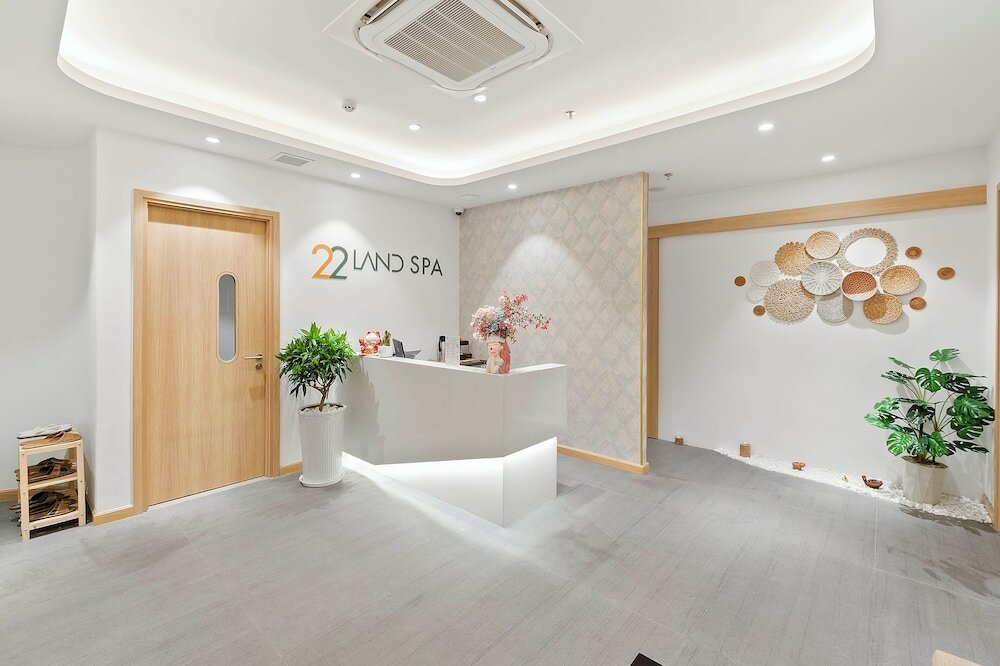 Фото 22Land Hotel Saigon