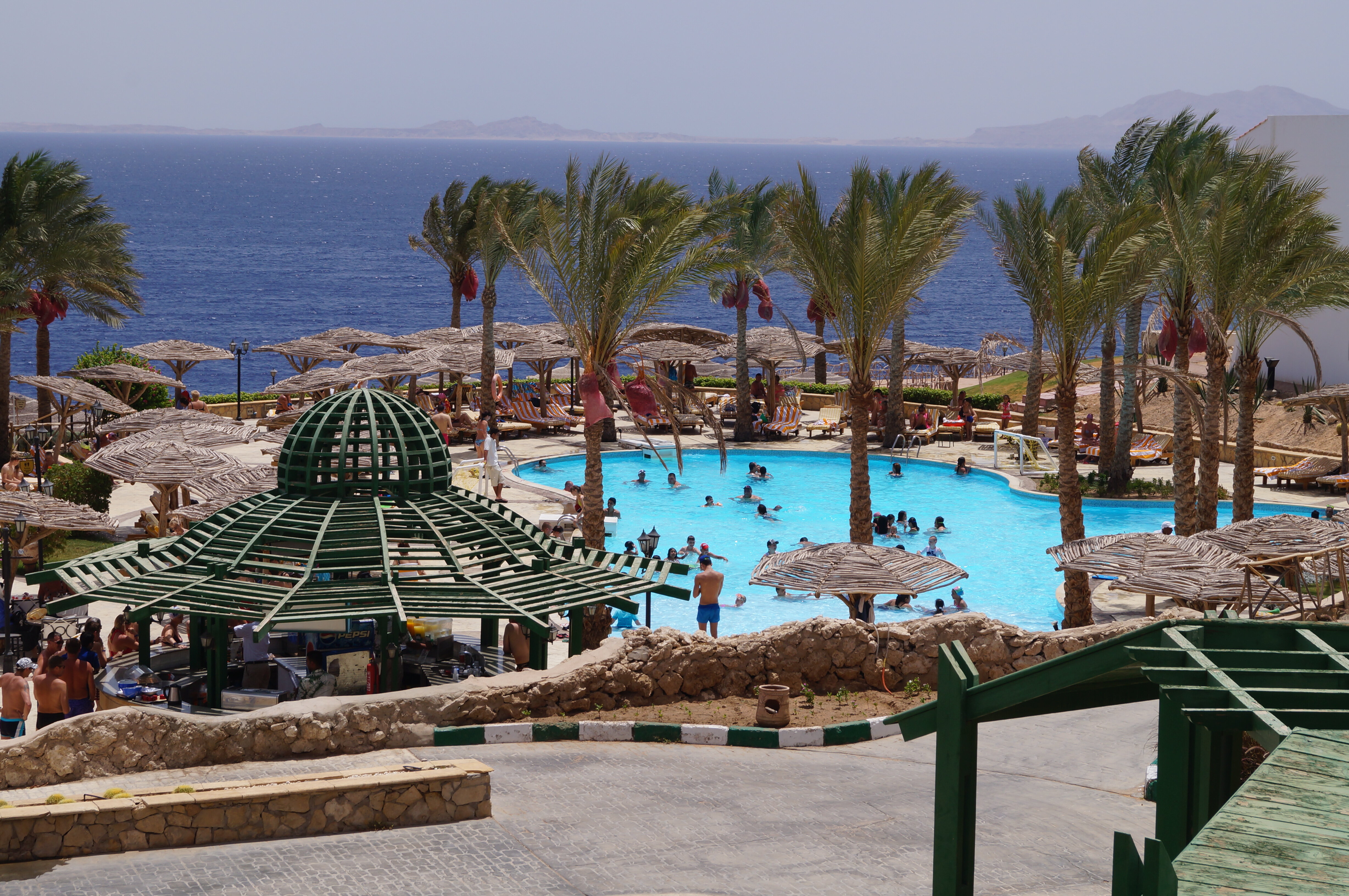 Фото Coral Beach Resort Tiran