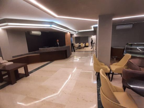 Фото Hotel Swiss Garden