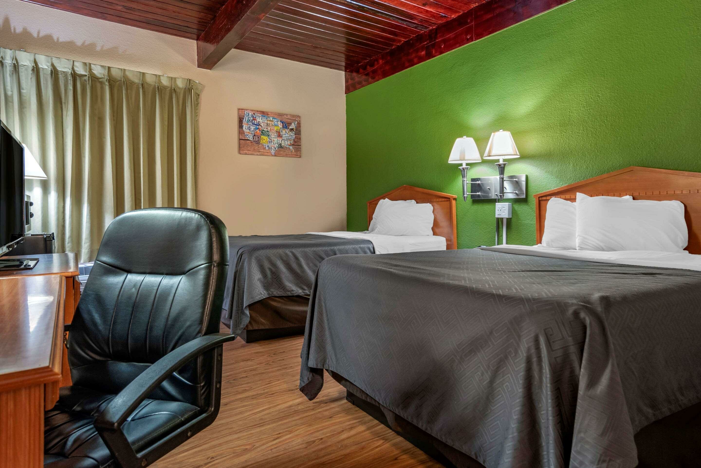 Фото Econo Lodge Tallahassee