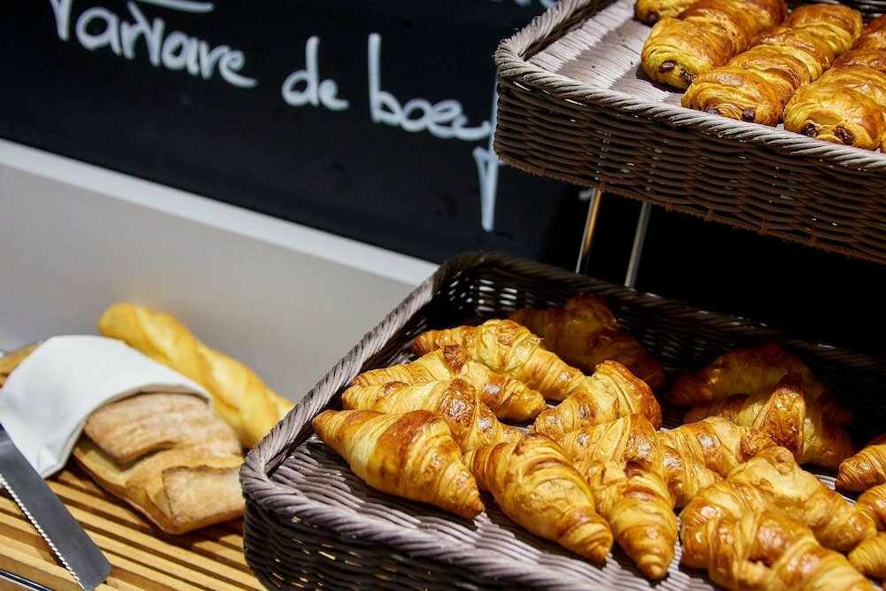 Фото Campanile Dijon Centre - Gare