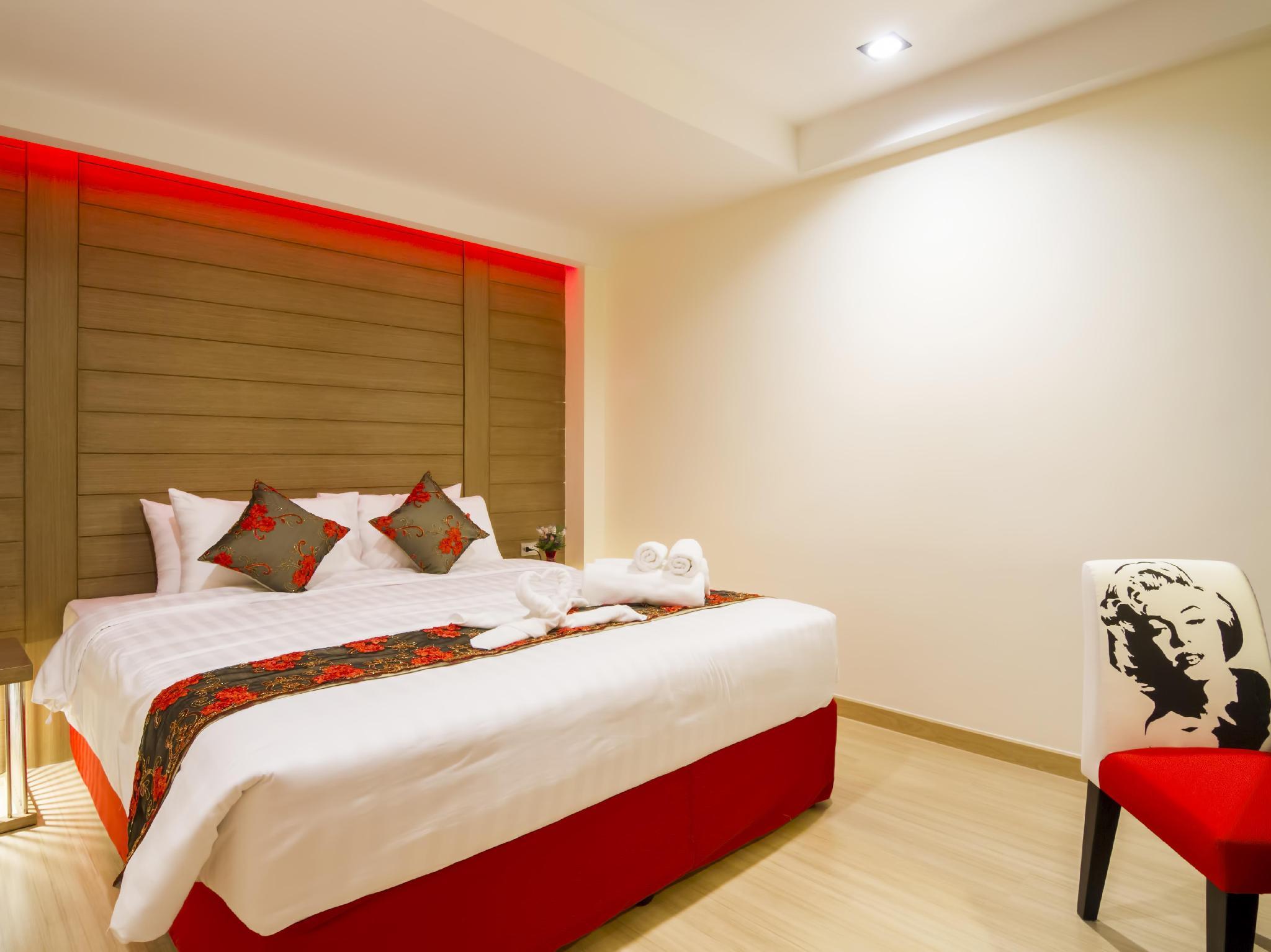 Фото Eleven Avenue Suites Bangkok