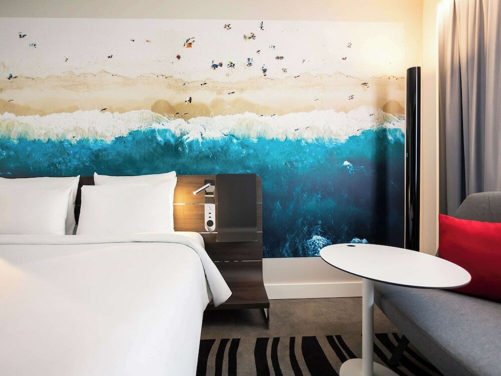 Фото Novotel Bordeaux Centre