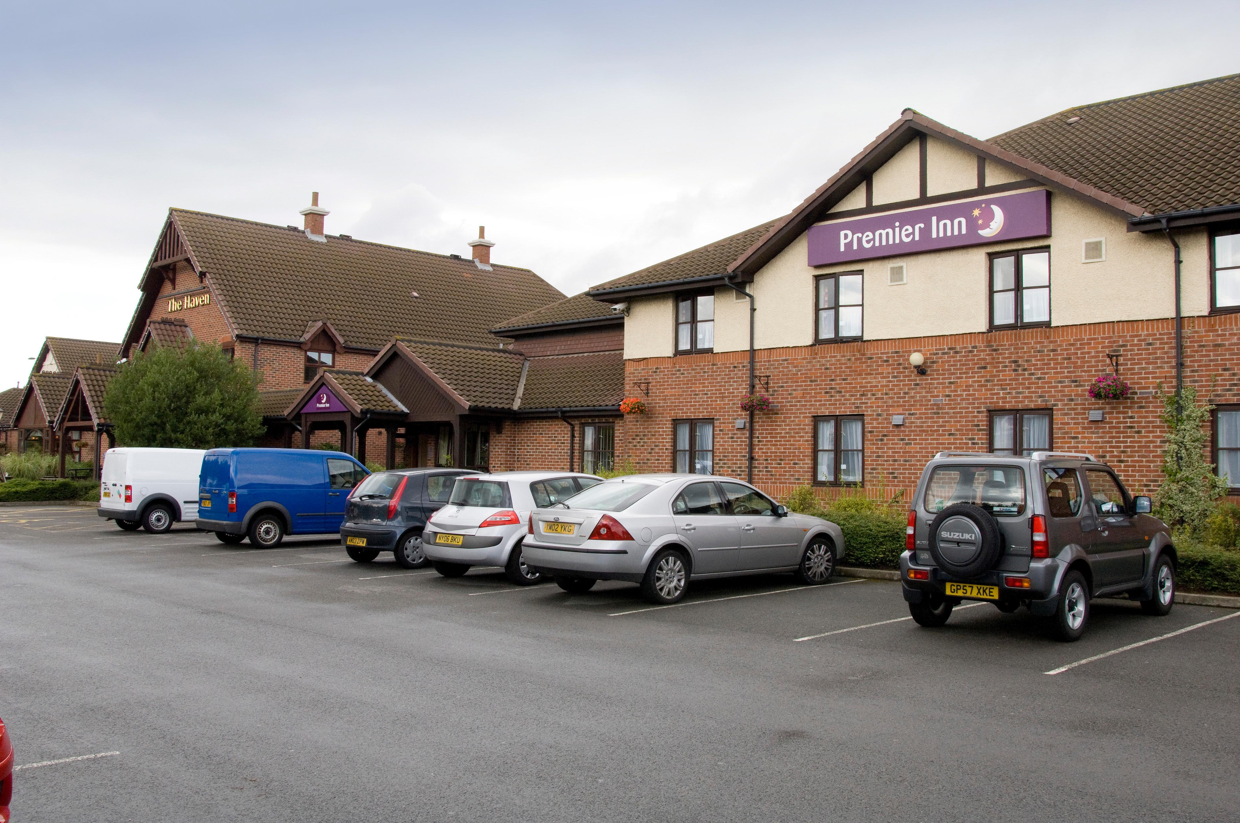 Фото Premier Inn Grimsby