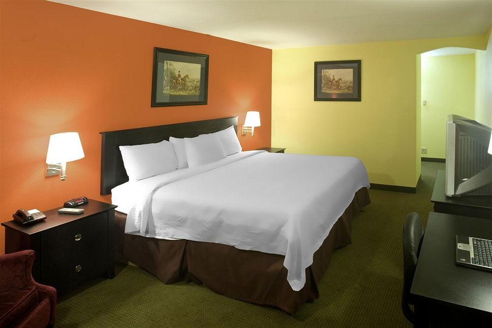 Фото Americas Best Value Inn Waco