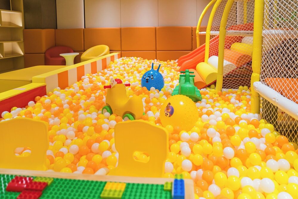 Фото Yuexiu Hotel Guangzhou, Curio Collection by Hilton