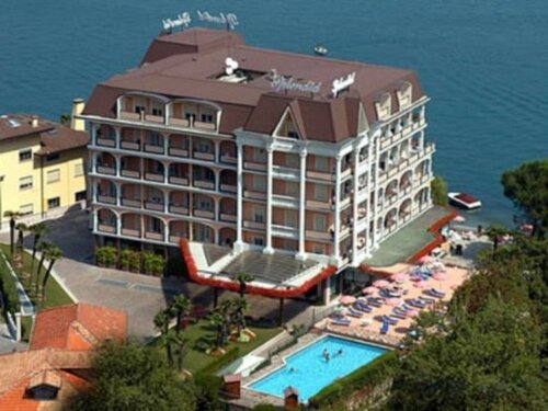 Гостиница Hotel Splendid в Бавене