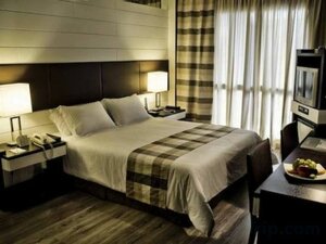 Гостиница Kubitschek Plaza Hotel