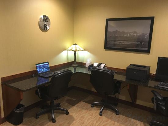 Фото Best Western Plus Service Inn & Suites