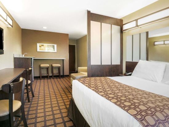 Фото Microtel Inn & Suites by Wyndham Austin Airport