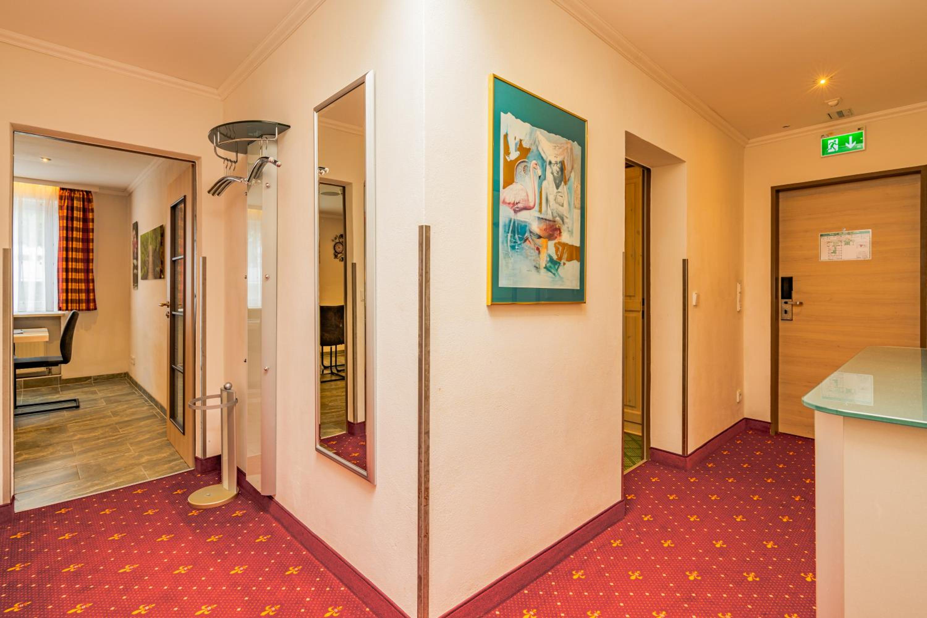 Фото Parkhotel Crombach