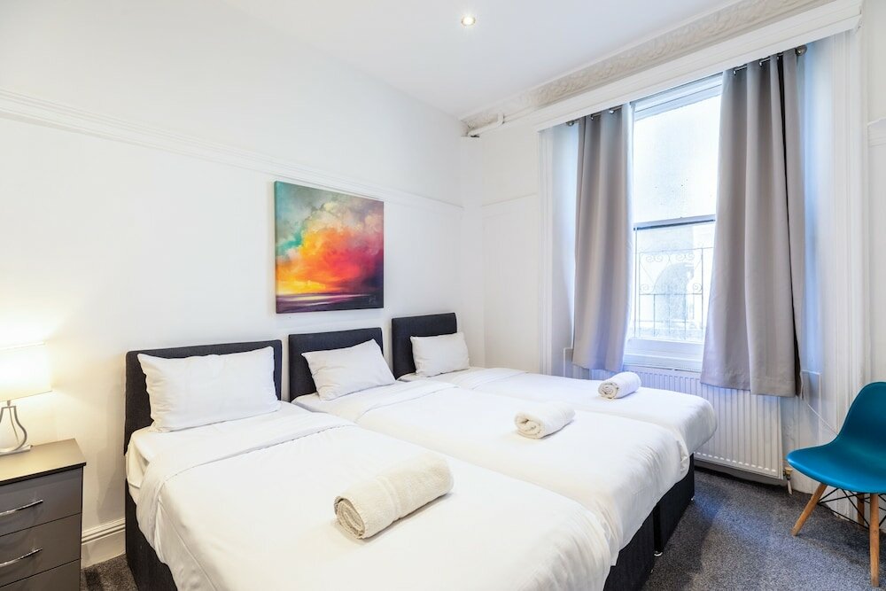 Фото Gallery Hyde Park Hostel