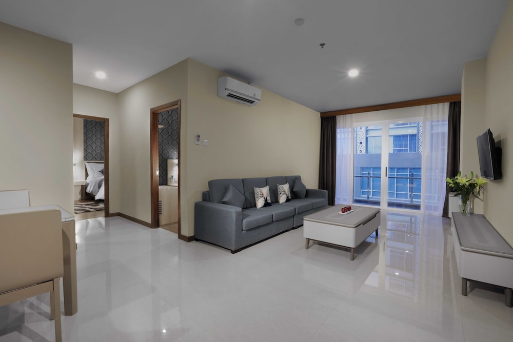 Фото Отель Aston Batam Hotel & Residences