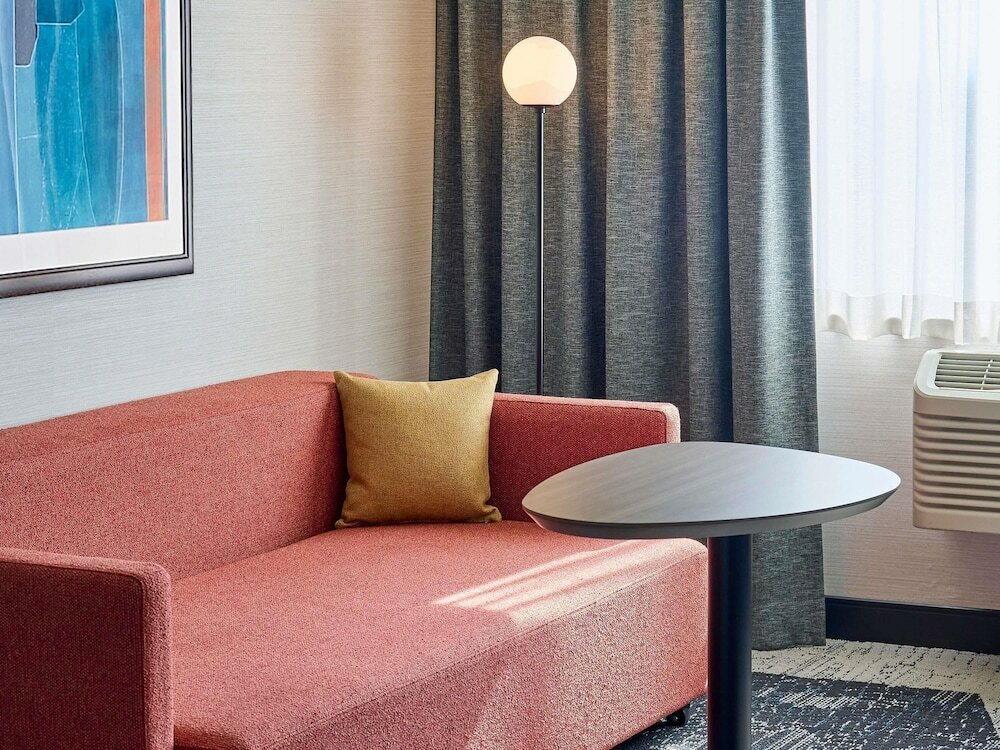 Фото Novotel Toronto Vaughan Centre