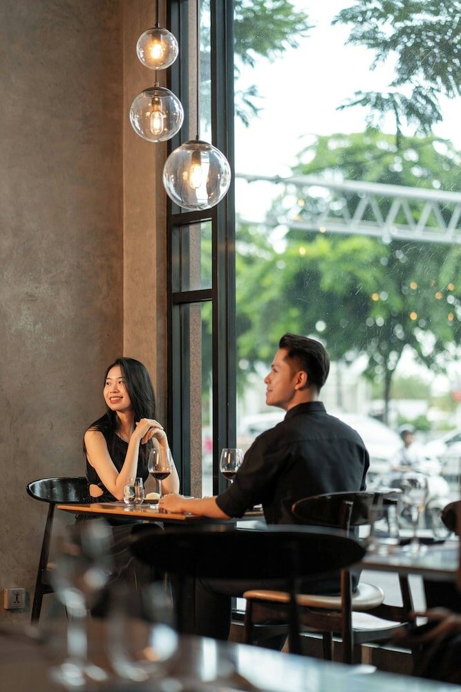 Фото Renaissance Riverside Hotel Saigon