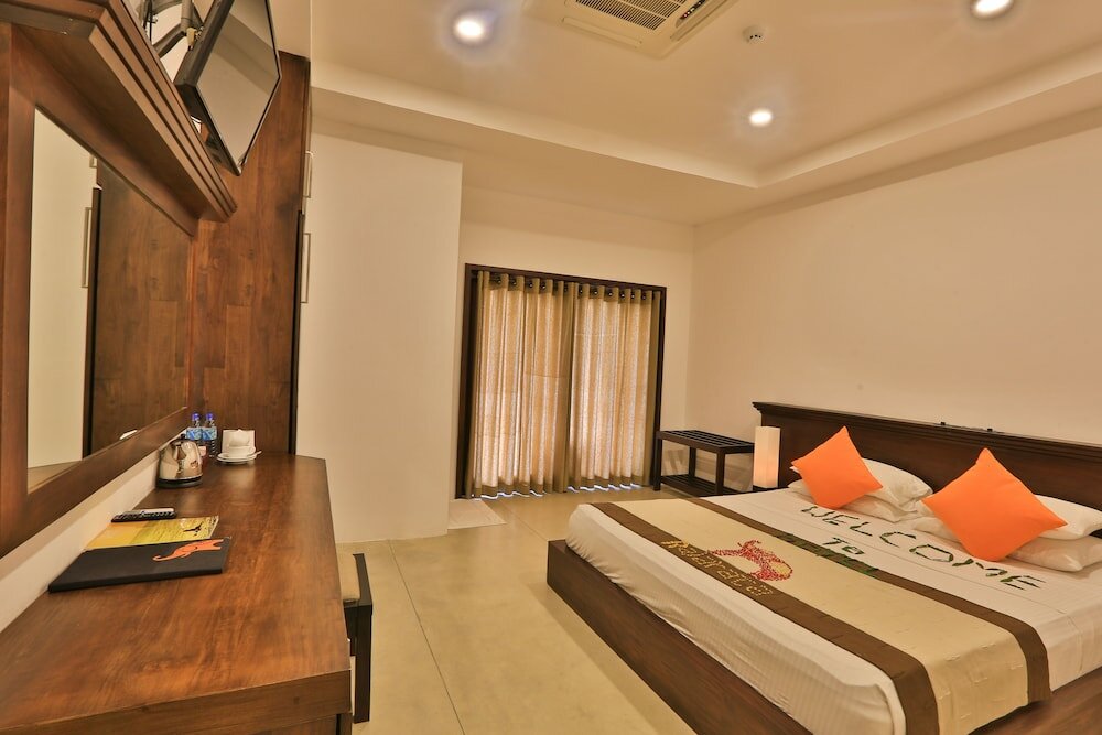 Фото Rajarata Hotel