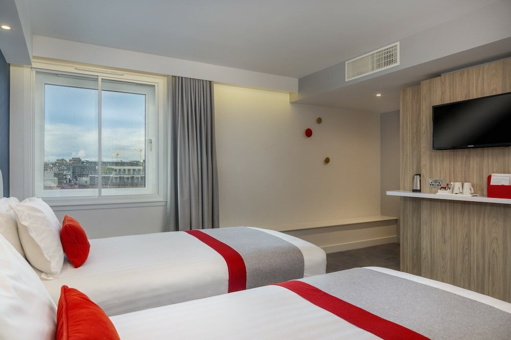 Фото Holiday Inn Express Dublin City Centre