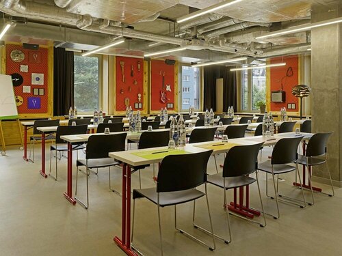 Гостиница 25hours Hotel Zurich Langstrasse в Цюрихе