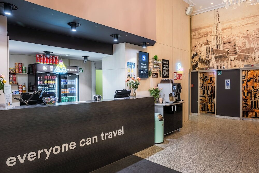 Фото Century Hotel Antwerpen