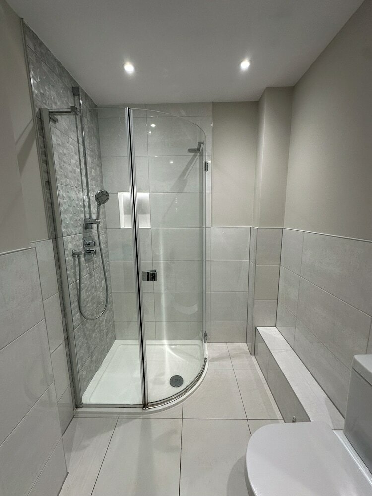 Фото Wendover Arms Hotel