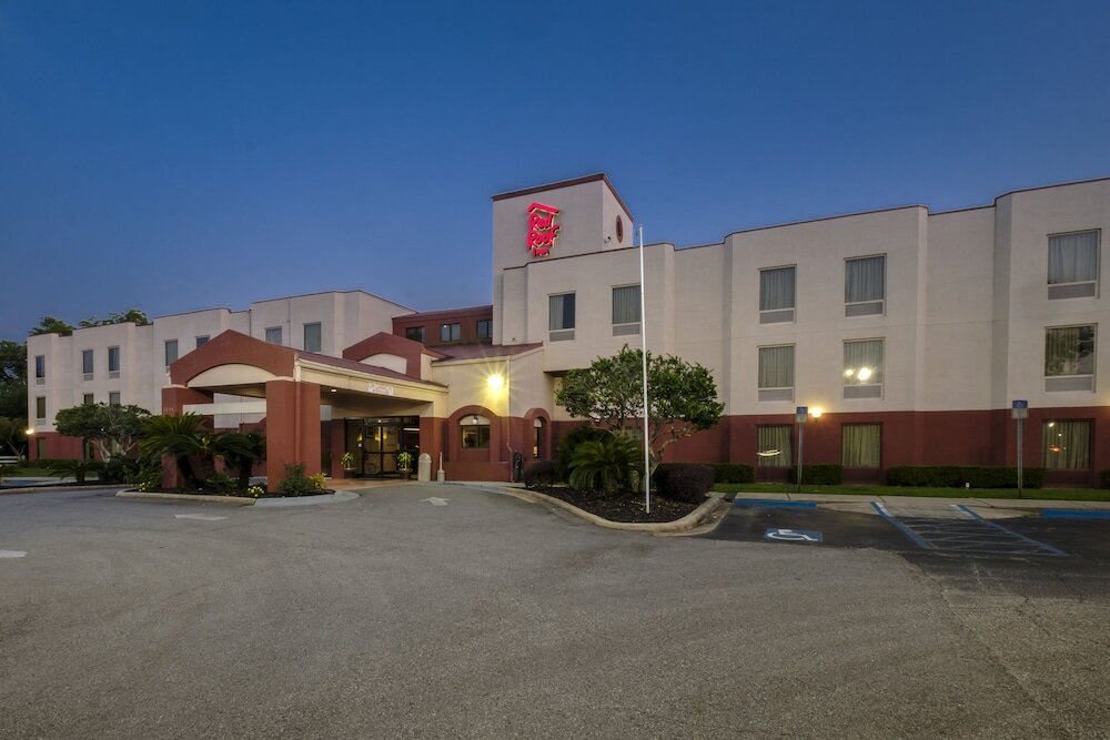 Фото Red Roof Inn Pensacola Fairgrounds