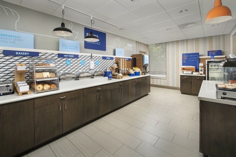 Фото Holiday Inn Express Boston North Woburn by Ihg
