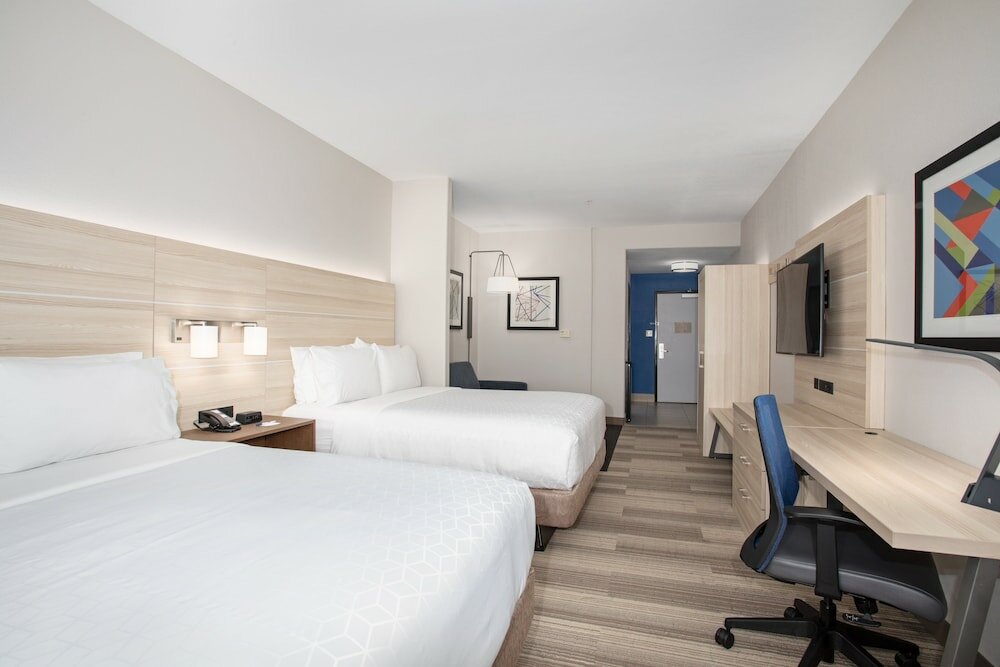 Фото Holiday Inn Express & Suites Phoenix - Glendale Sports Dist, an Ihg Hotel
