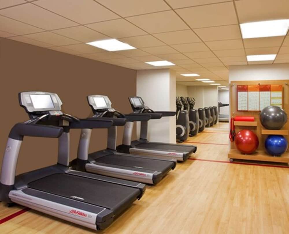 Фото Radisson Hotel Hauppauge-Long Island