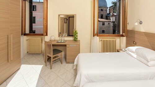 Внешний вид отеля Hotel Casa del Pellegrino в Падуе, фото 2