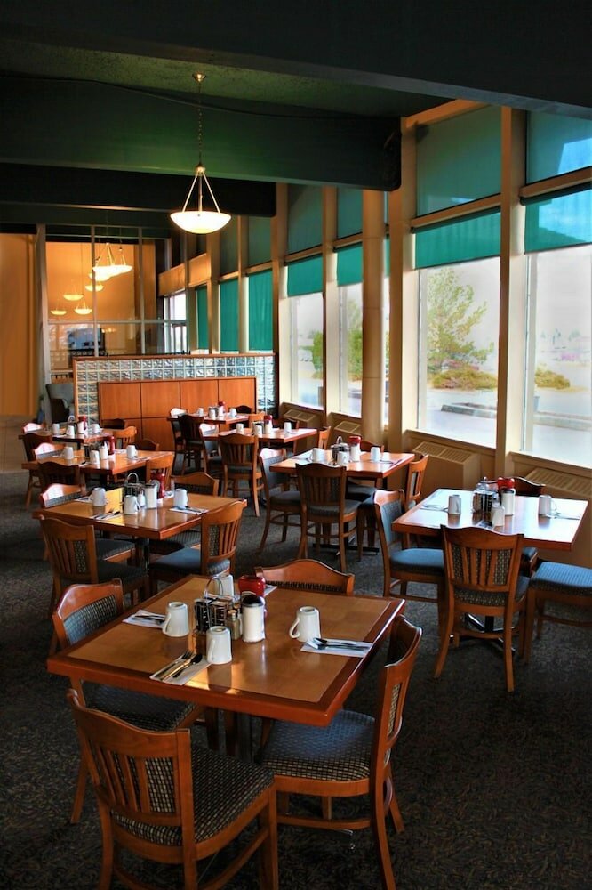 Фото Coronet Hotel Prince Albert
