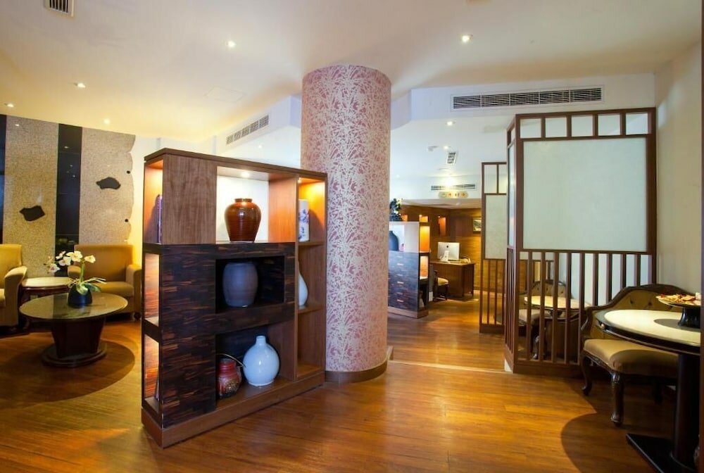 Фото Deja Vu Hotel