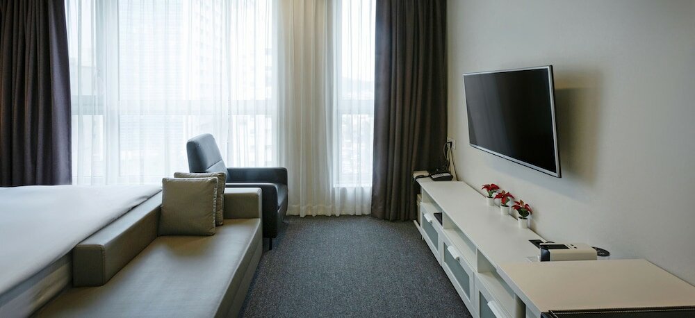 Фото Grand City Hotel Changwon
