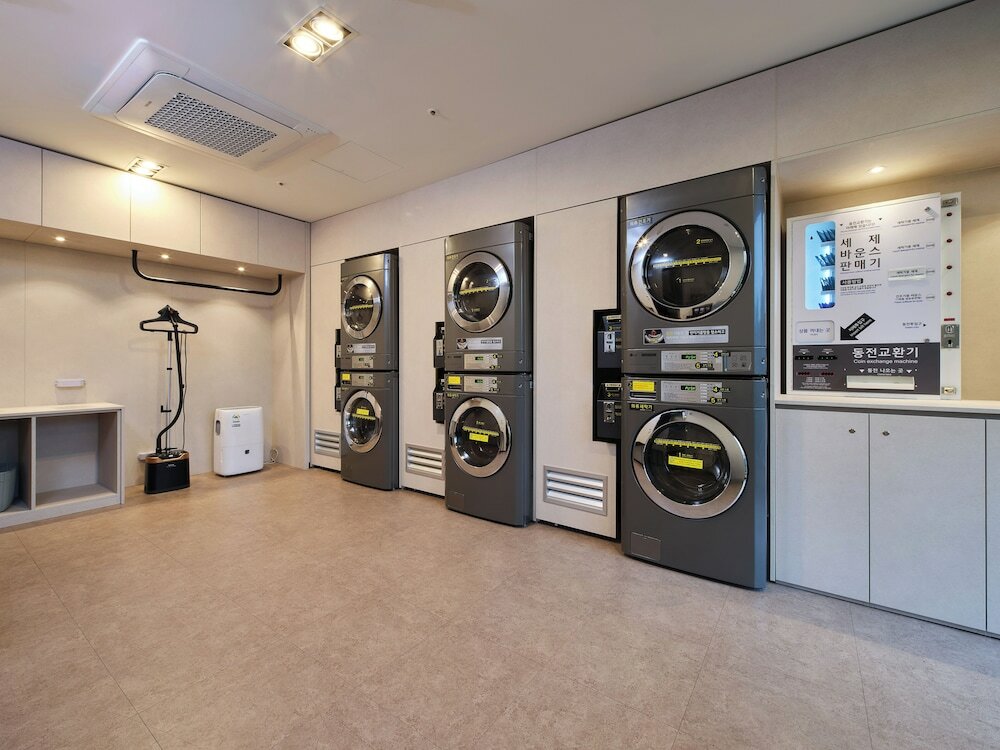 Фото Stanford Hotel Myeongdong