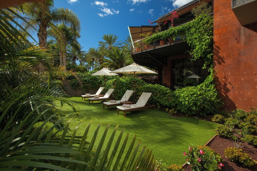 Фото Unique Club at Lopesan Costa Meloneras Resort