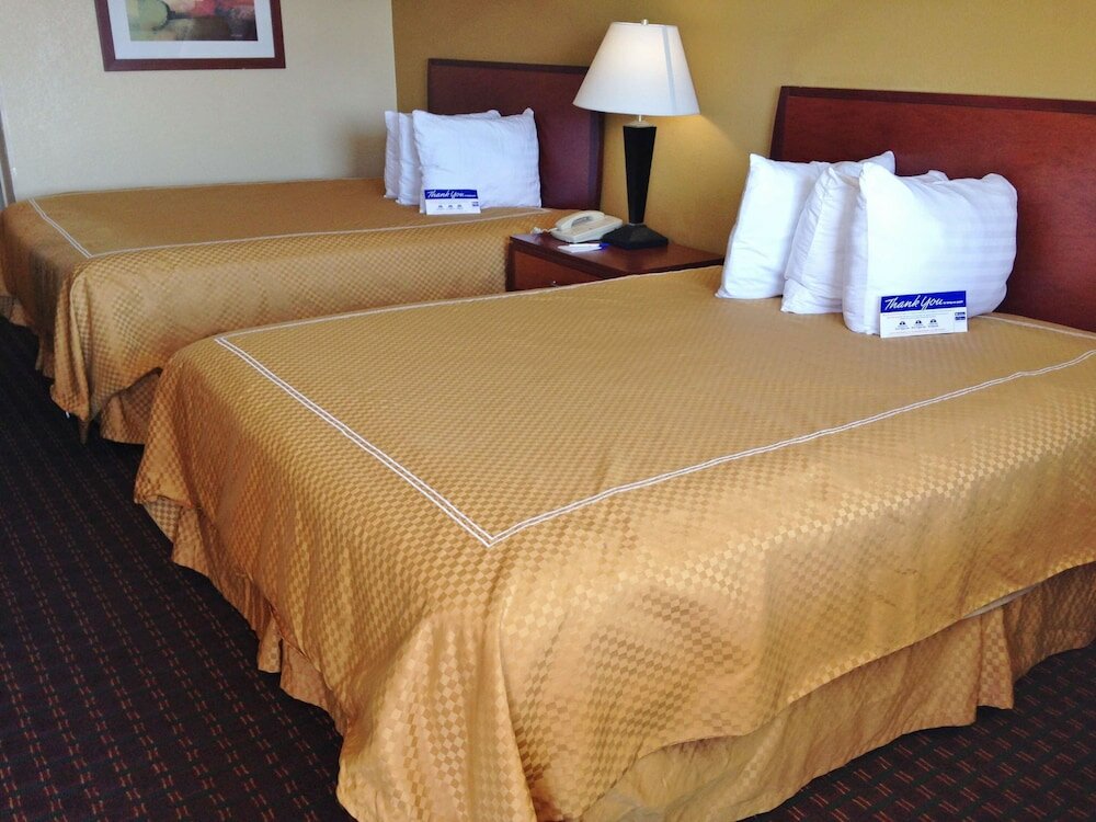 Фото Americas Best Value Inn & Suites Yukon Oklahoma City