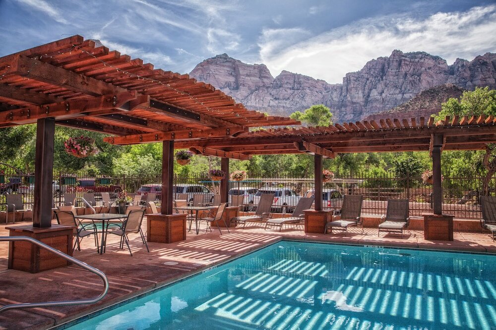 Фото Cable Mountain Lodge