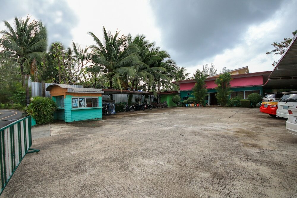 Фото Phuket Airport Sonwa Resort