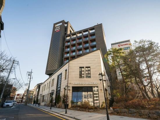 Фото Junibino Hotel Hongdae