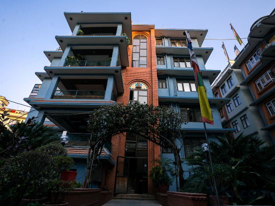 Фото Hotel Ganesh Himal