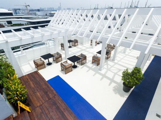 Фото Microtel by Wyndham Mall of Asia