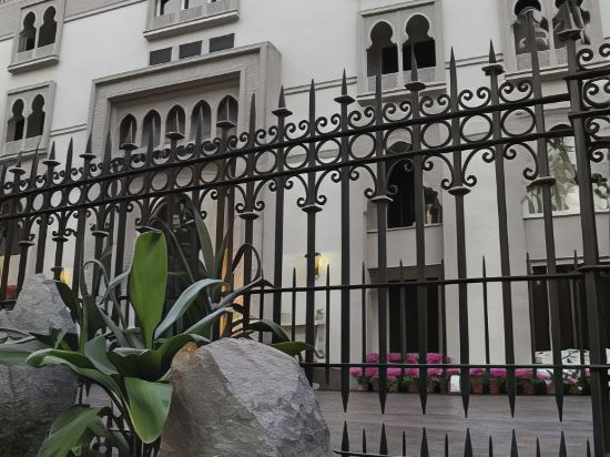 Фото Heritage Luxury Suites- All Suite hotel