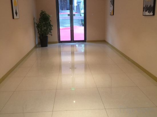 Фото Lin'an Academic Exchange Center