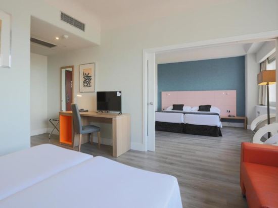 Фото Hotel Chamartin The One